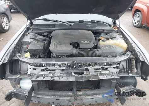 2016 Dodge Challenger Sxt z USA, uszkodzony, nr VIN 2C3CDZAG3GH280363